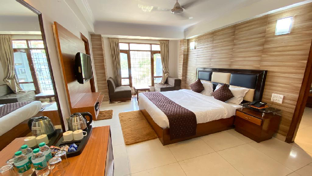 deluxe hotel rooms in Mussoorie