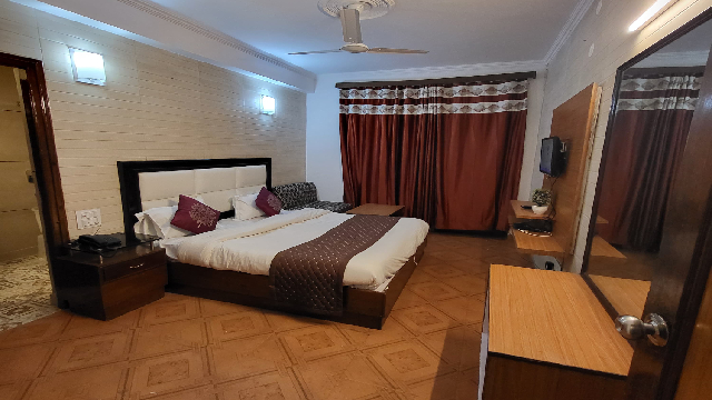deluxe hotel rooms in Mussoorie